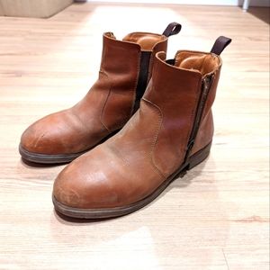 Xena Omega Safety Boots, size 7, Bourbon Brown